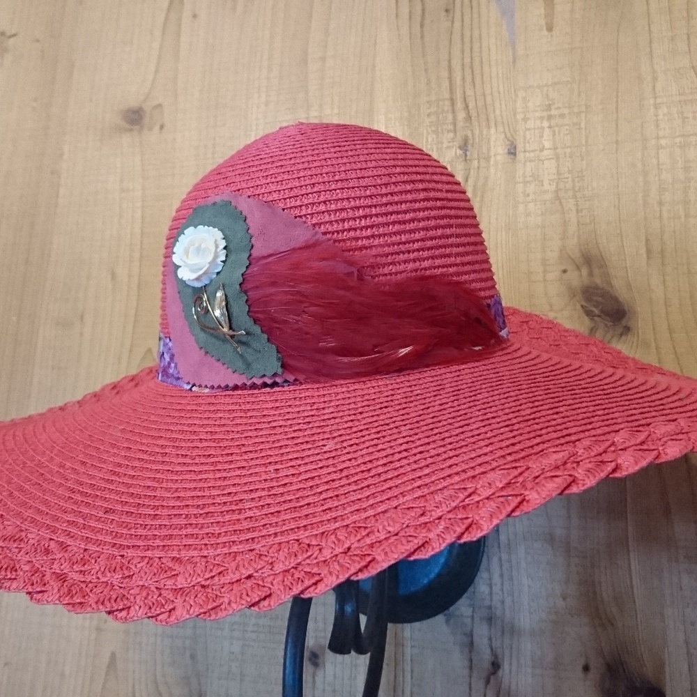 HOT PINK FLOPPY SUNHAT